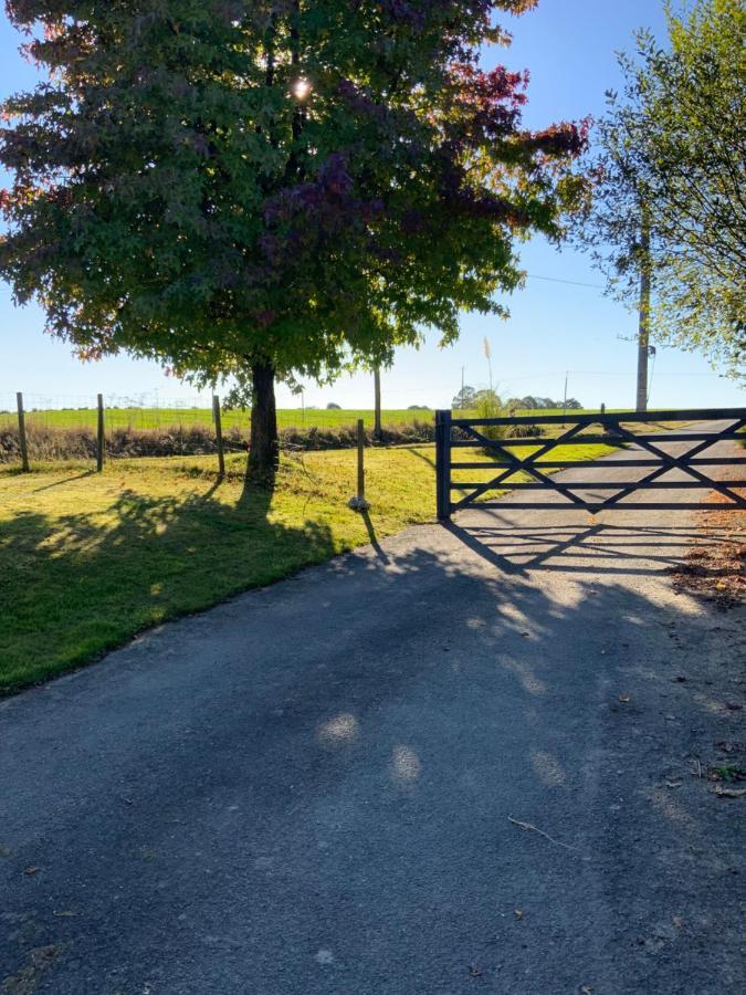 Welcoming And Peaceful Bed And Breakfast Fougerolles-du-Plessis 외부 사진