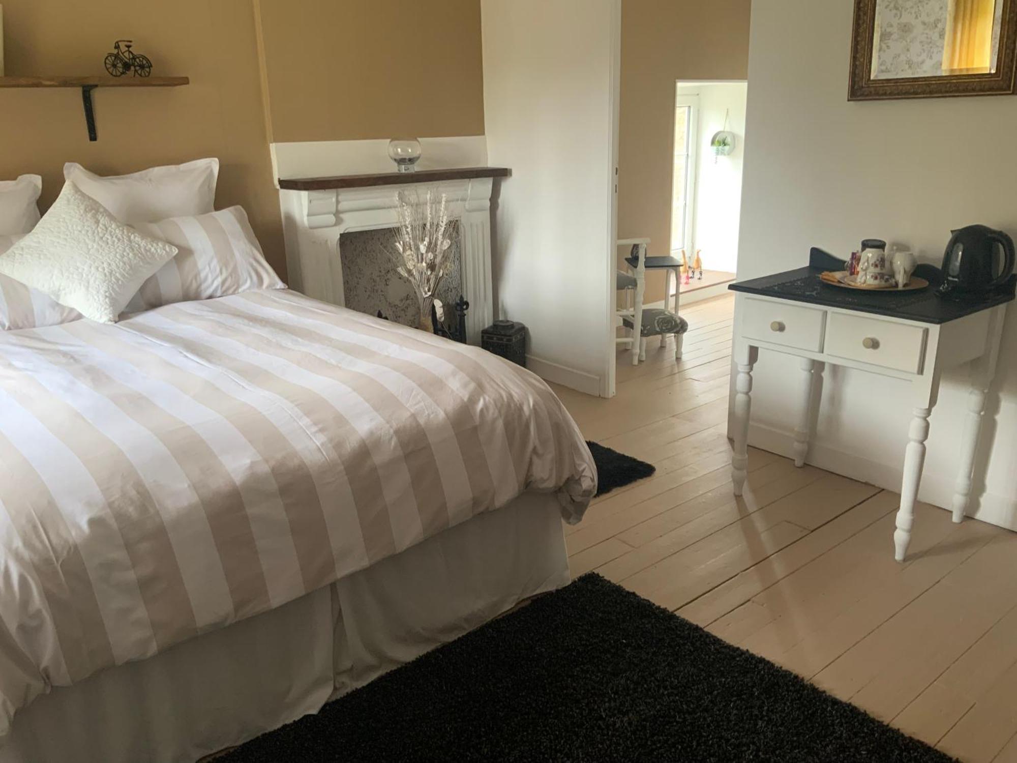 Welcoming And Peaceful Bed And Breakfast Fougerolles-du-Plessis 외부 사진